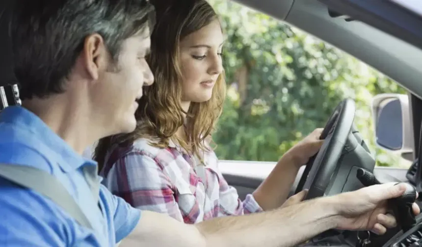 Fransa’da ehliyet maliyetleri artıyor