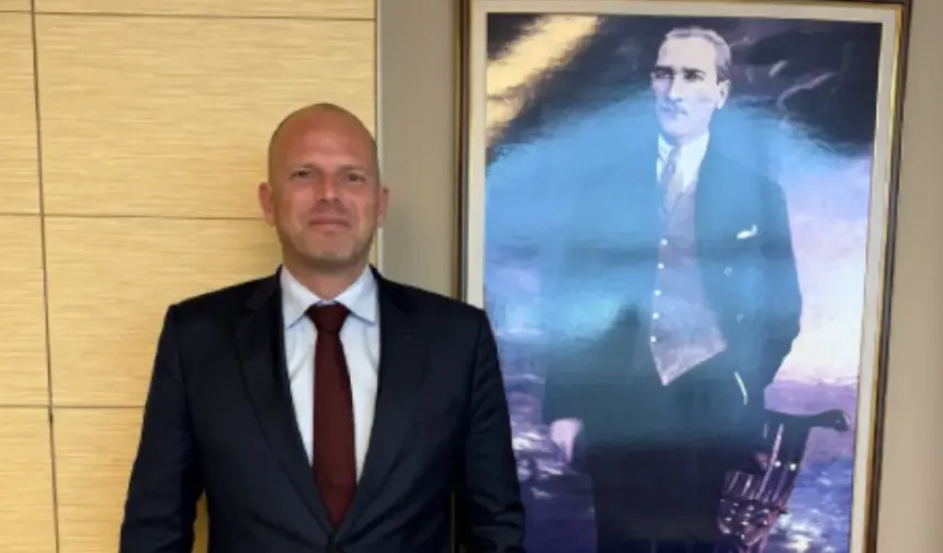 Belçika Savunma Bakanı Francken’den Atatürk’e övgü