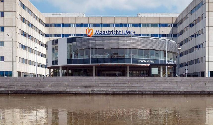 Hollanda’da bir hastanede hastalar ameliyat öncesi geceyi evinde geçirecek