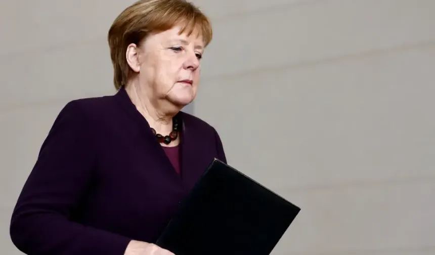 Almanya'nın eski başbakanı Merkel'in emekli maaşı tartışma yarattı