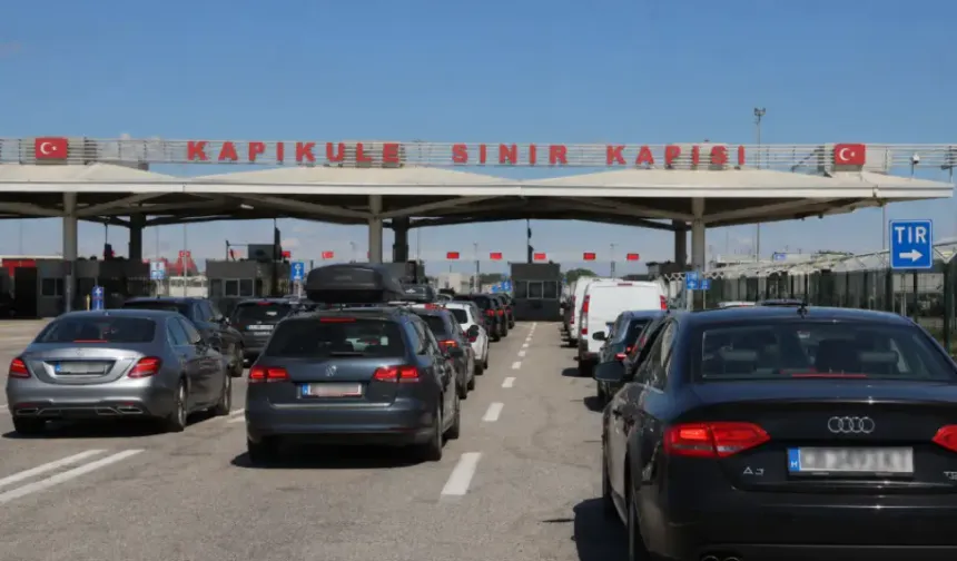 Gurbetçilere uyarı: Türkiye'de trafik cezası ve HGS borcunuzu önceden kontrol edin