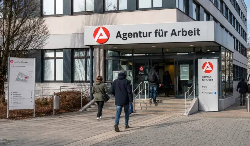Almanya'da işsizliğin artmasıyla çalışanların ödediği prim artacak