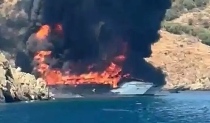 Fethiye’de 115 kişinin bulunduğu gezi teknesinde yangın çıktı