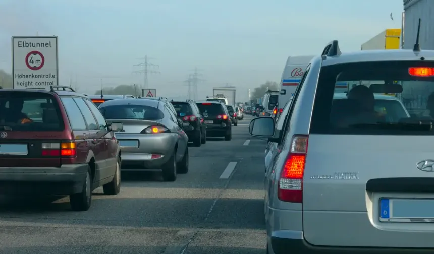 Almanya’da Elbe Tüneli ile A7’nin bir bölümü 55 saat trafiğe kapatılacak