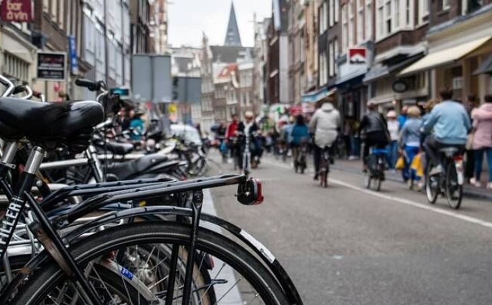 Belçika’da e-scooter ve e-bisikletlere kask zorunluluğu geliyor