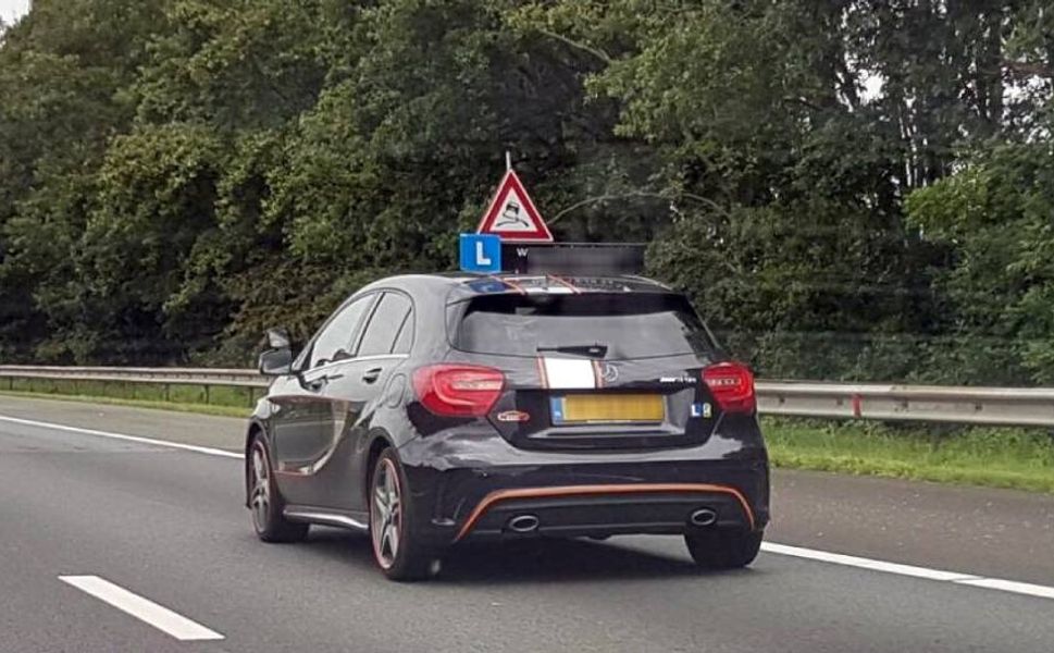 Hollanda’nın 4 bölgesinde ehliyet ara sınav uygulaması yeniden başlıyor