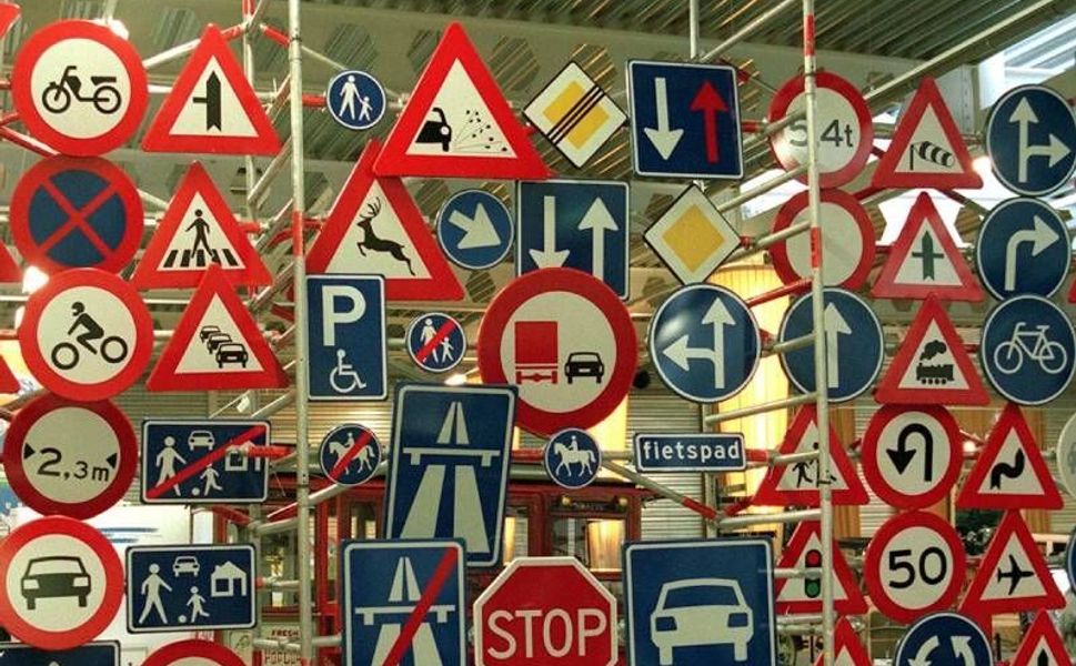 Belçika’da yeni trafik levhaları geliyor