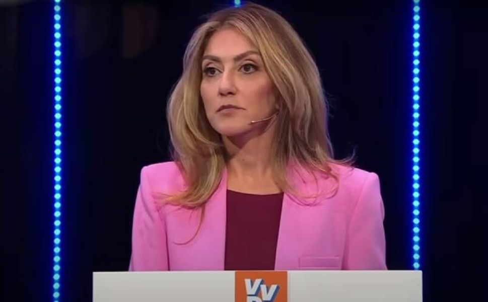 Hollanda, 7 kişinin öldüğü Musul'daki hava saldırısı  için özür diledi