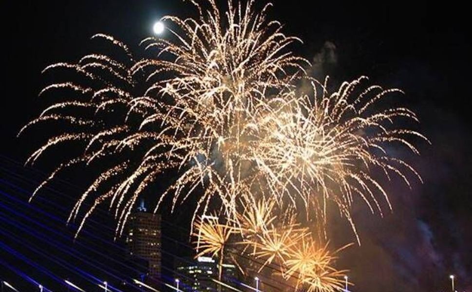 Hollanda’da havai fişek kullanımında yaş sınırı 18’e çıkarılacak