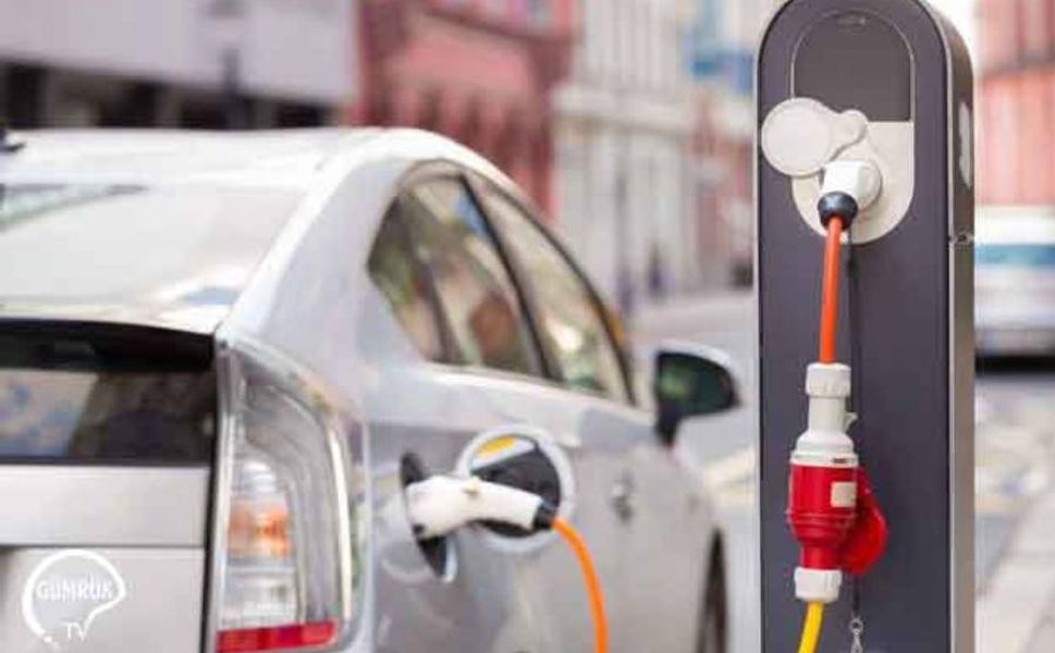 Almanya’da emeklilere 6 bin euro elektrikli araç desteği