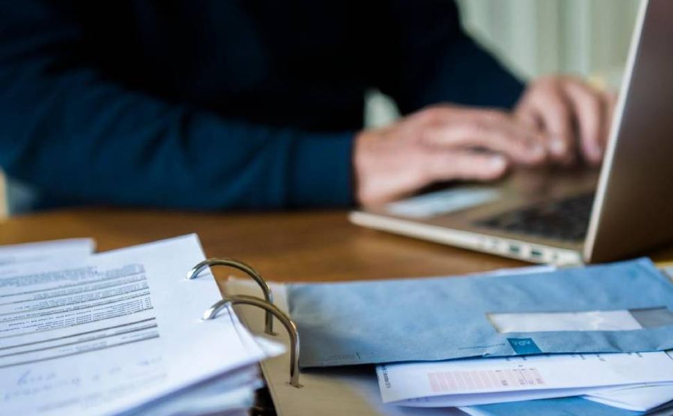 Hollanda’da çocuk yardımı skandalında ailelere sunulan çözüm borçlarını artırdı