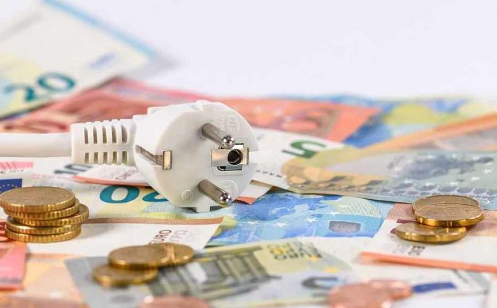 Hollanda’da 2028’den itibaren akşam elektriği daha pahalı olacak