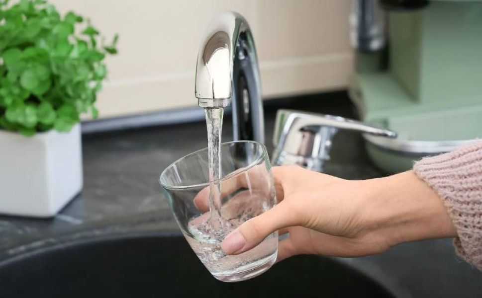 Hollanda'da içme suyunda bakteri uyarısı: Kaynatmadan içmeyin!