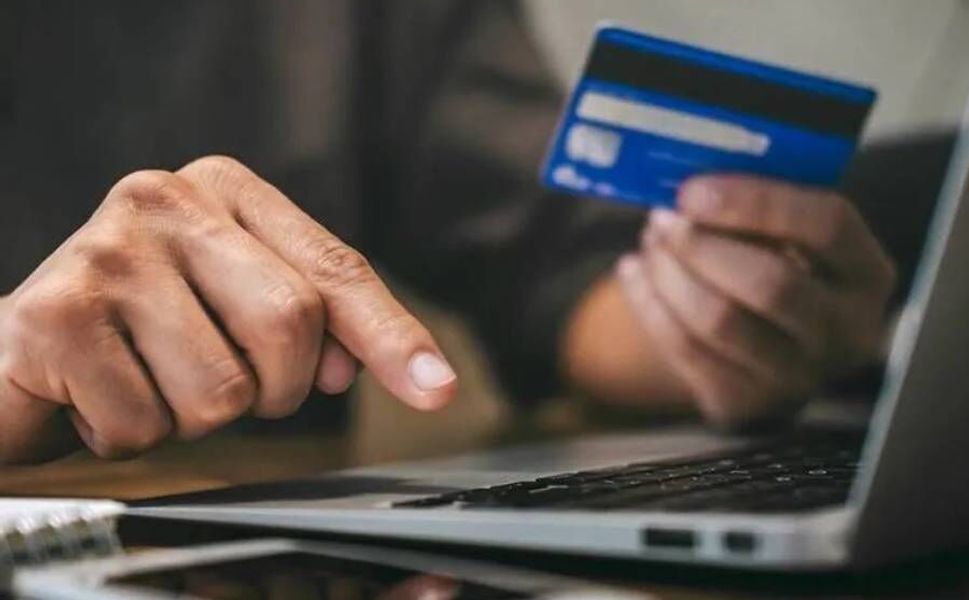 Hollanda’da polis Facebook ve Instagram’daki sahte reklamlara karşı uyardı