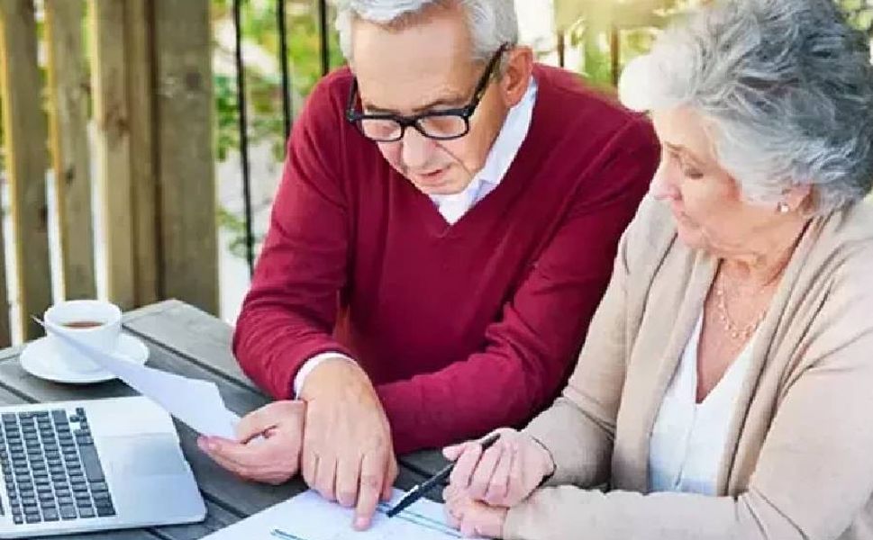 Fransa’da emekli maaşlarına zam yapılacak