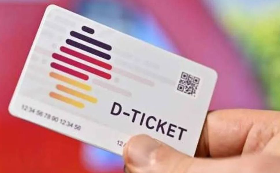 Almanya’da bir eyalet daha gençlere indirimli Deutschlandticket dağıtacak