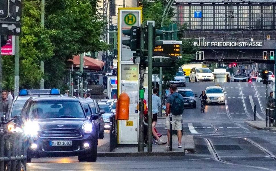 Almanya’da 2026’da araçlarla ilgili yeni kurallar emeklileri nasıl etkileyecek?