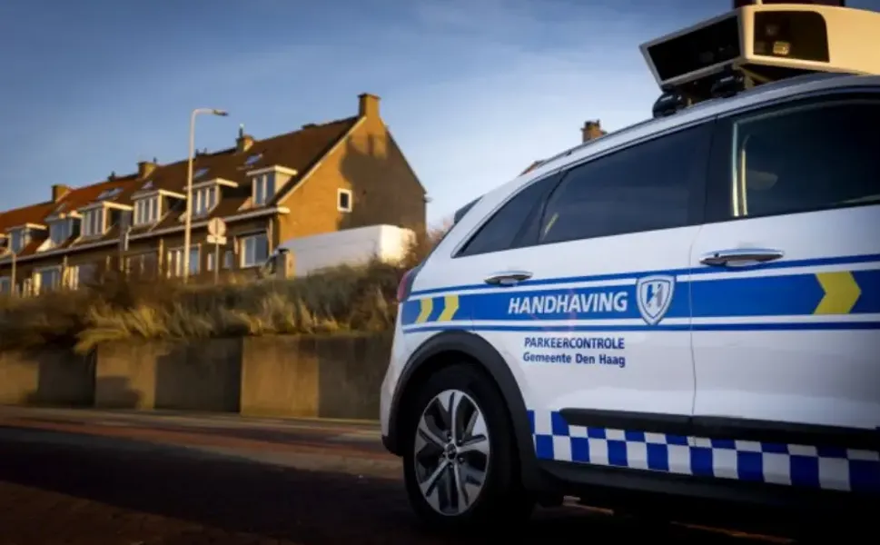 Hollanda'da kesilen her 10 park cezasından biri hatalı