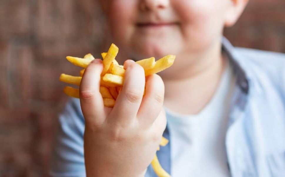 Hollanda’da çocuklarda obezite alarmı: Küçük yaşta ciddi hastalıklar görülüyor