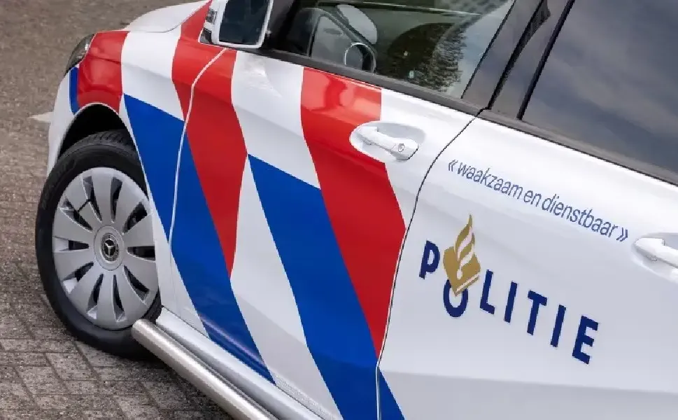 Hollanda’da tarlada ölü bulunan kişinin uçaktan düştüğü sanılıyor