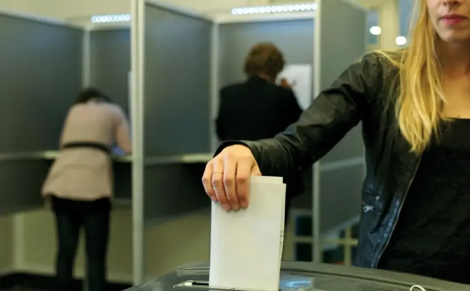 Hollanda’da seçim sonuçları netleşti: D66 ve PVV 26 sandalye aldı