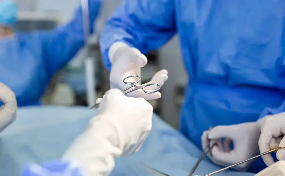 Türkiye’de estetik yaptıran Hollandalı kadın yaşamını yitirdi