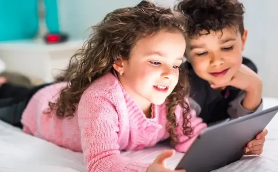 Avrupa’da bir ülke 15 yaş altındakilere sosyal medya yasağı getirdi