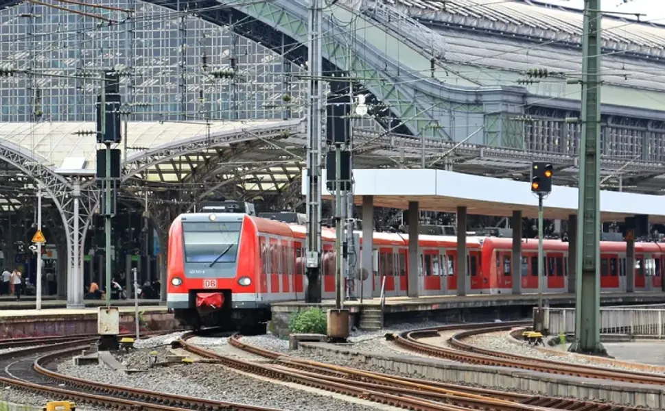 Almanya’da kondüktörün öldürülmesi sonrası trenlerde güvenlik önlemleri artırıldı