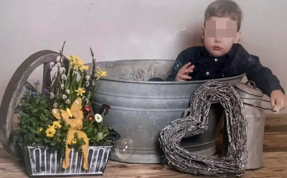 Avusturya’da 3 yaşındaki oğullarını aç bırakarak öldüren anne ve babaya müebbet