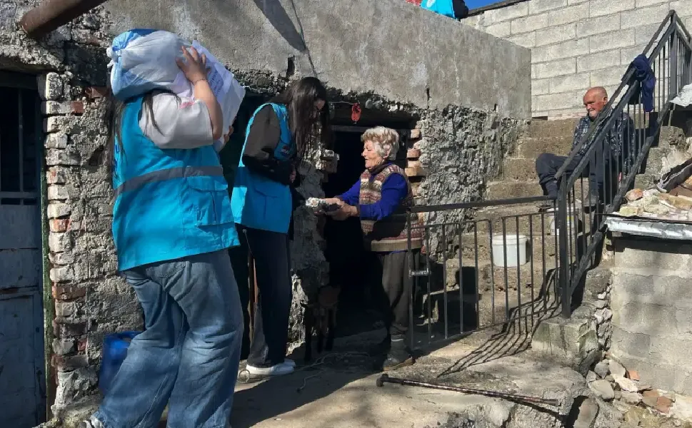 Hollanda’dan Arnavutluk’a gönül köprüsü