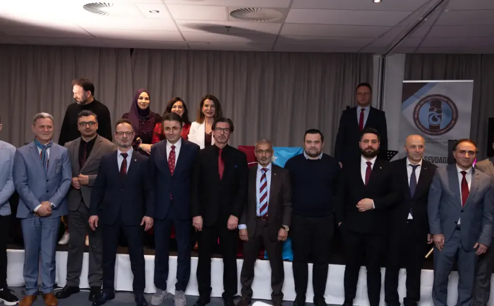 Hollanda’da Trabzonspor Gala Gecesi Avrupa’daki taraftarları buluşturdu