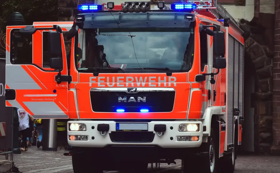 Almanya’da yangına yetişmeye çalışan itfaiyeciye hız cezası kesildi