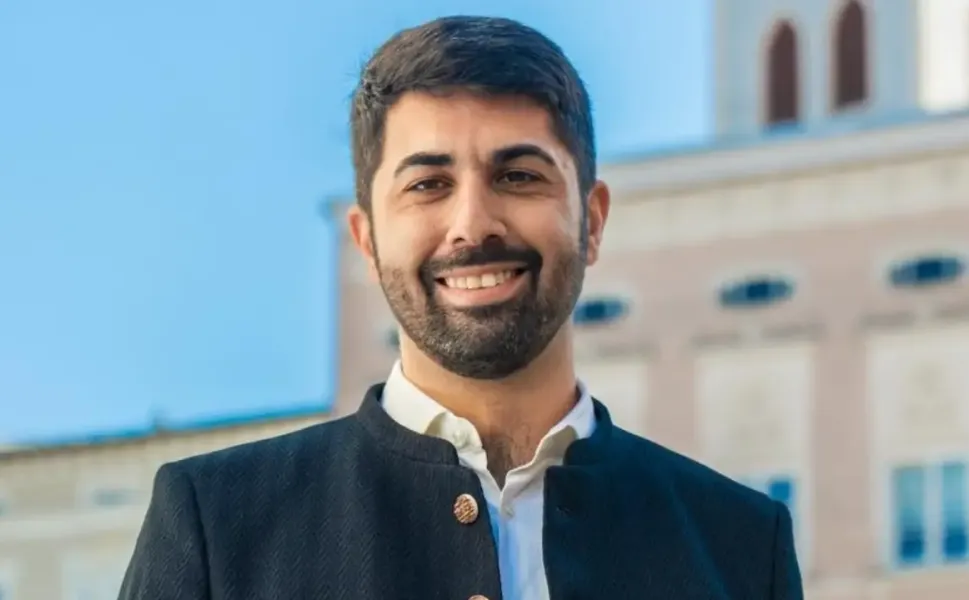 Almanya’da SPD’li Abuzer Erdoğan belediye başkanı seçildi