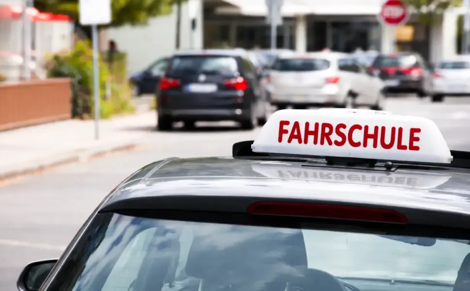 Almanya’da ehliyet maliyeti 6 bin euroya ulaştı