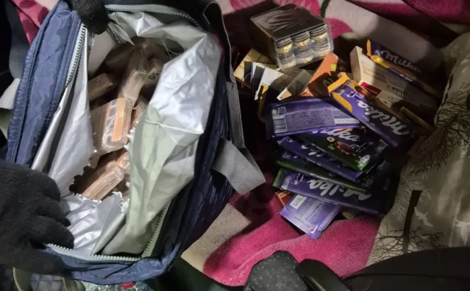 Bulgaristan sınır kapısında çikolataların altında 220 bin euro ele geçirildi