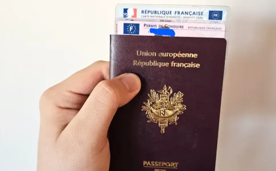 Fransa’da 2026 pasaport ve kimlik kartı ücretleri