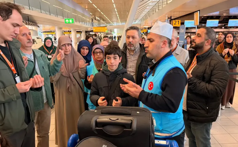 Hollanda’dan Ramazan Umresi için kutsal topraklara uğurlama