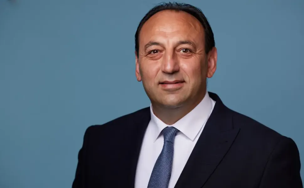 Mehmet Safranti Dordrecht Belediye Meclisi için yeniden aday oldu