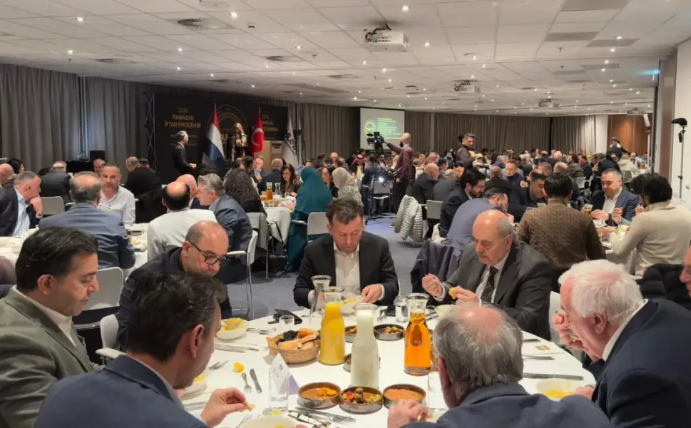 MÜSİAD Hollanda Amsterdam’da geniş katılımlı iftar programı düzenledi