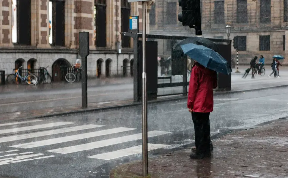 Hollanda’da bugün bahar havası bozuluyor dolu ve sulu kar geliyor