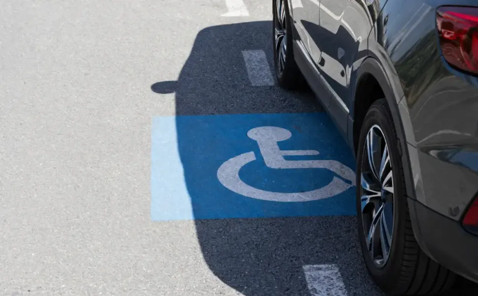 Belçika’da özel park alanlarını işgal edenlere ağır ceza