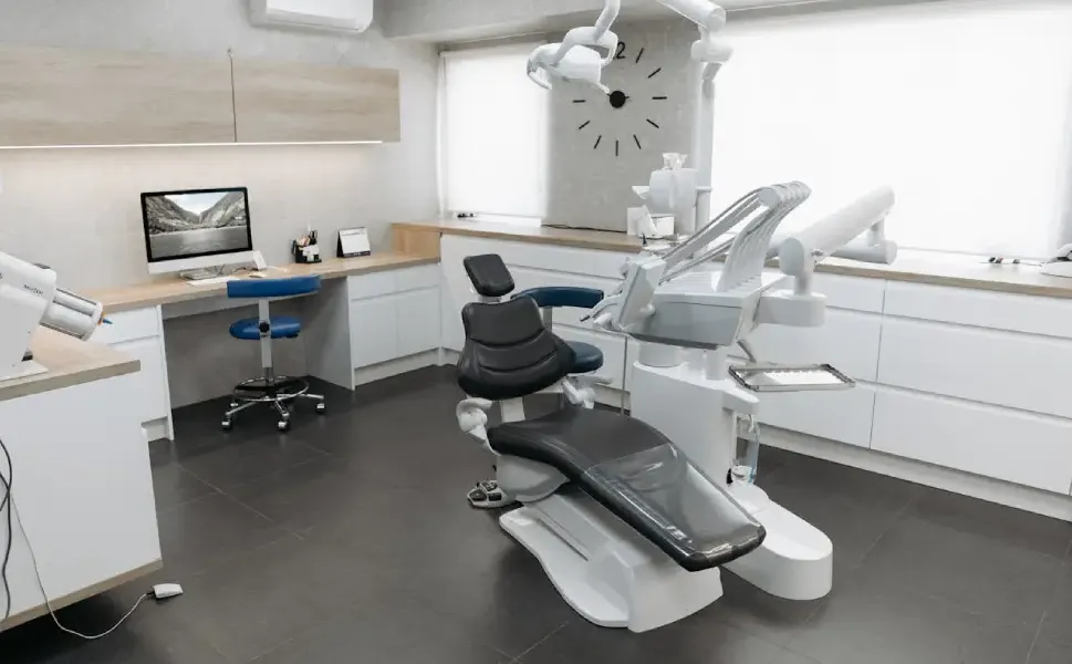 Hollanda’da narkozlu diş tedavisinde bir hasta hayatını kaybetti