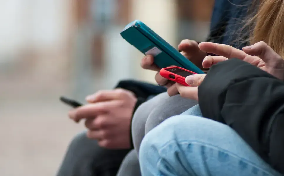 Türkiye’de 15 yaş altına sosyal medya yasağı geldi