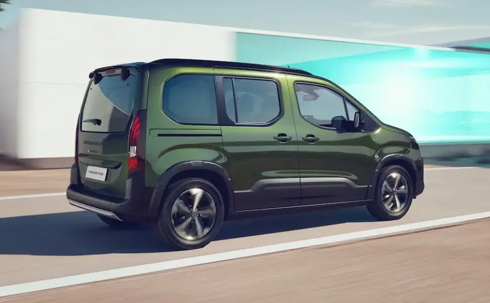 Fransa’da Peugeot, Opel ve Fiat modelleri yangın riski nedeniyle geri çağrılıyor