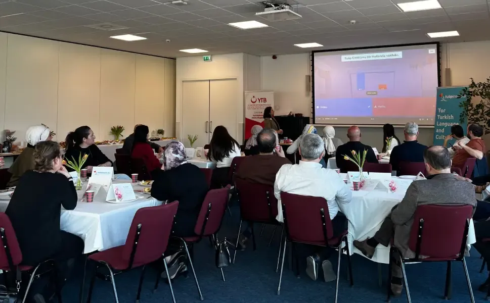 Hollanda’da Türkçe eğitimine destek veren kurumlar bir araya geldi