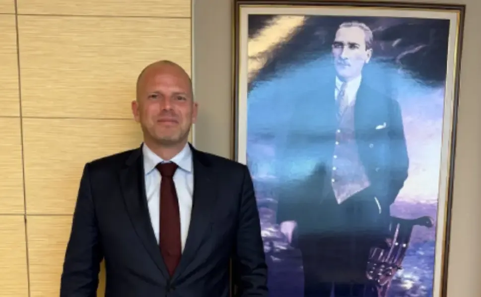 Belçika Savunma Bakanı Francken’den Atatürk’e övgü