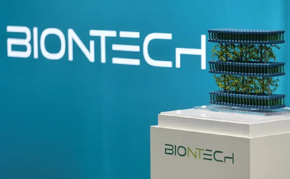 BioNTech COVID-19 aşı üretimini durduruyor, fabrikalarını kapatıyor