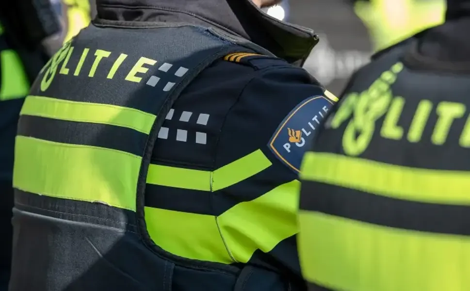 Hollanda’da sığınmacı protestoları: Apeldoorn'da yeniden polis müdahalesi