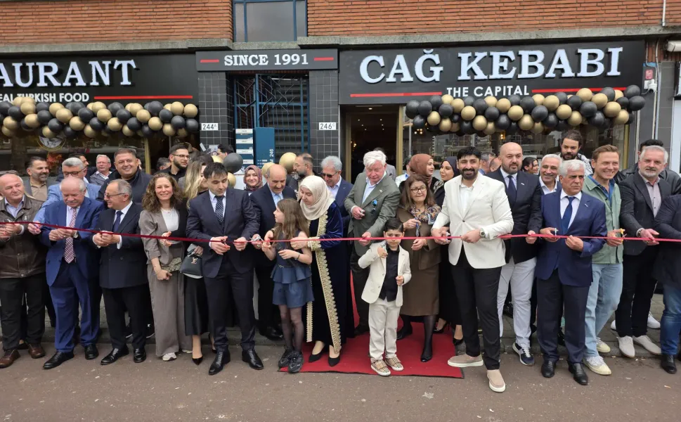 Rotterdam’daki Başkent Restoranı 35. yılını kutladı