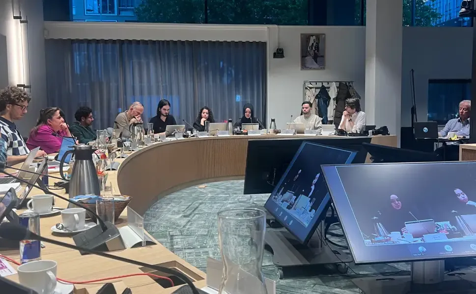 Amsterdam Nieuw-West'te koalisyon adayları güvenoyu alamadı